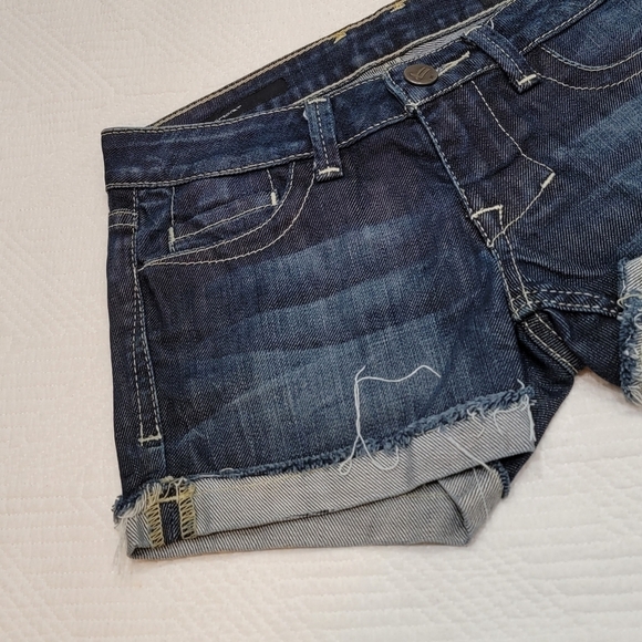 William Rast Jean shorts - Picture 8 of 13